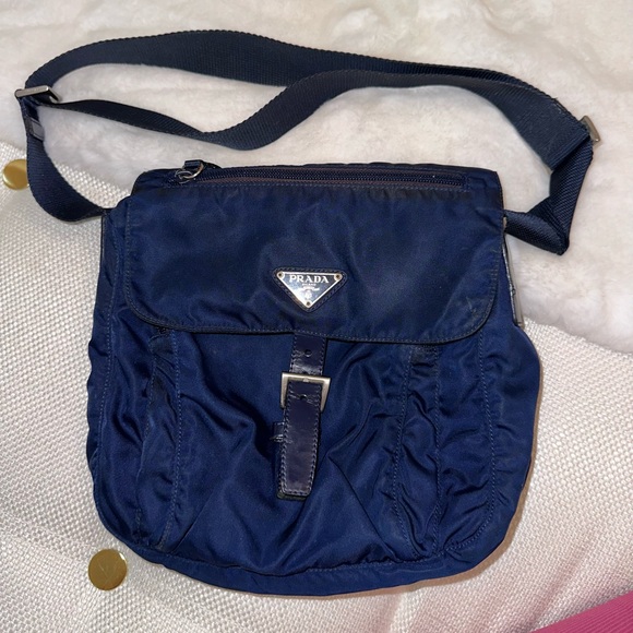 Prada crossbody bag navy re-nylon with pocket and buckle - Picture 7 of 12